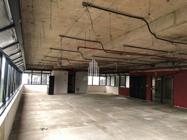 Prédio Inteiro à venda com 1 quarto, 200m² - Foto 5