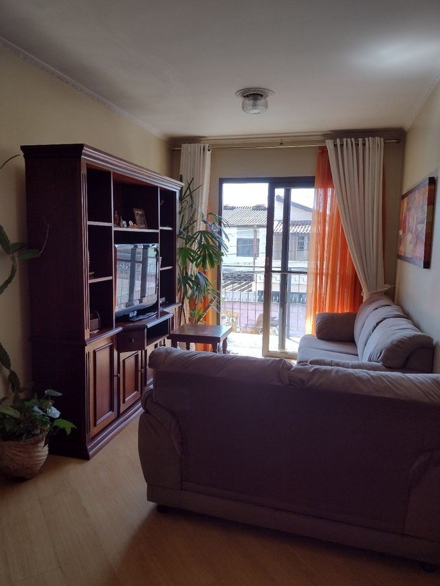 Apartamento à venda com 2 quartos, 62m² - Foto 2