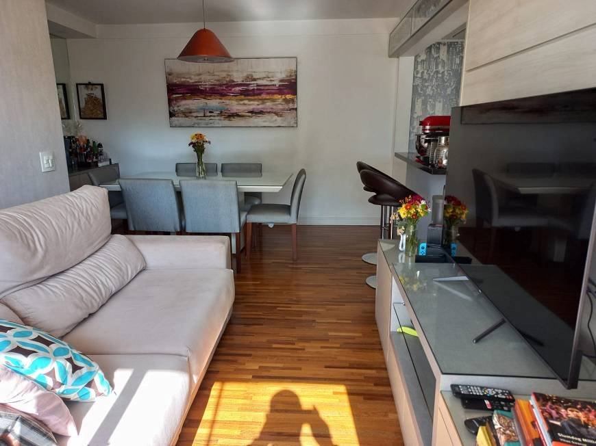 Apartamento à venda com 2 quartos, 72m² - Foto 2