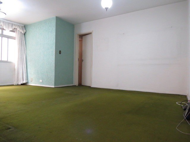 Apartamento à venda com 2 quartos, 85m² - Foto 2