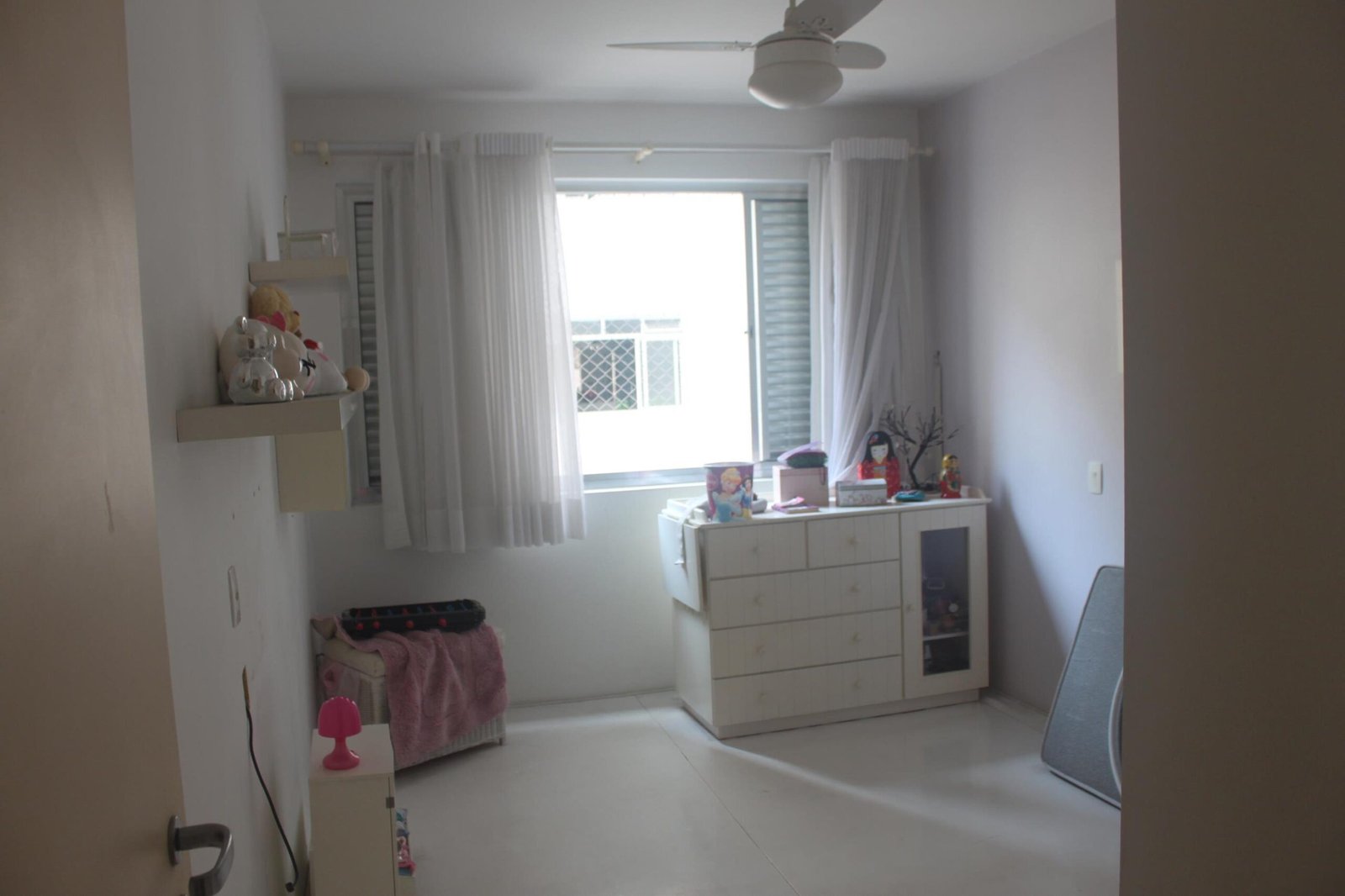 Apartamento à venda com 3 quartos, 198m² - Foto 6