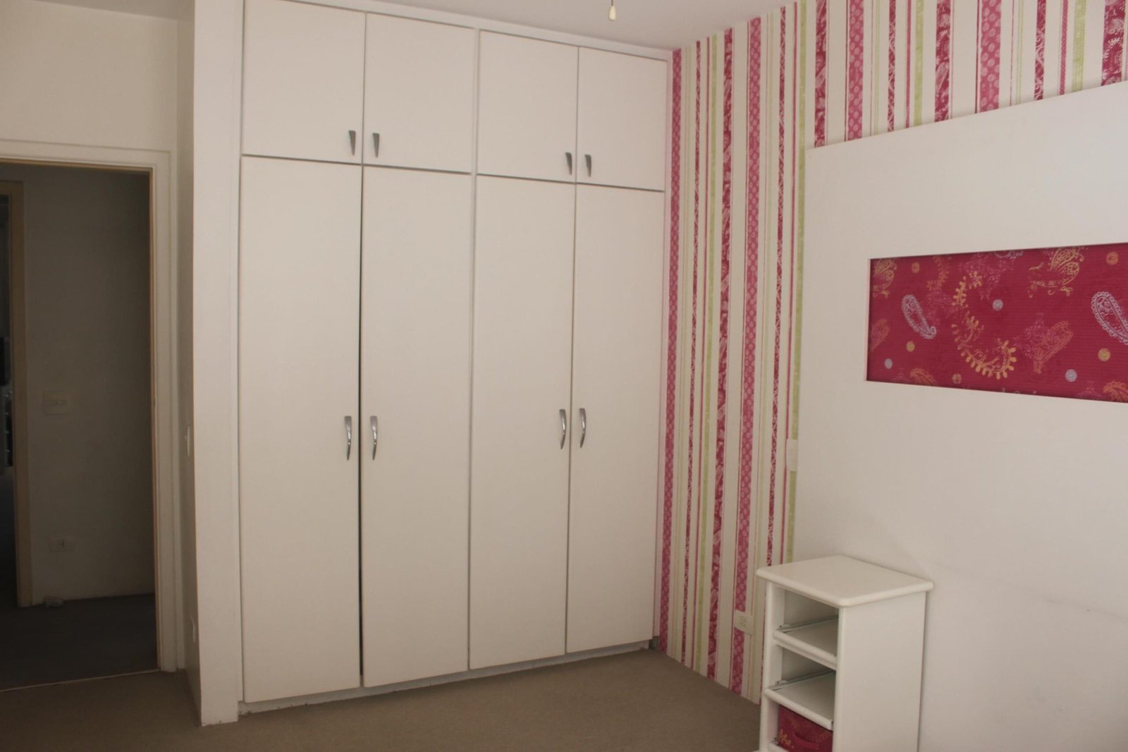 Apartamento à venda com 3 quartos, 198m² - Foto 10