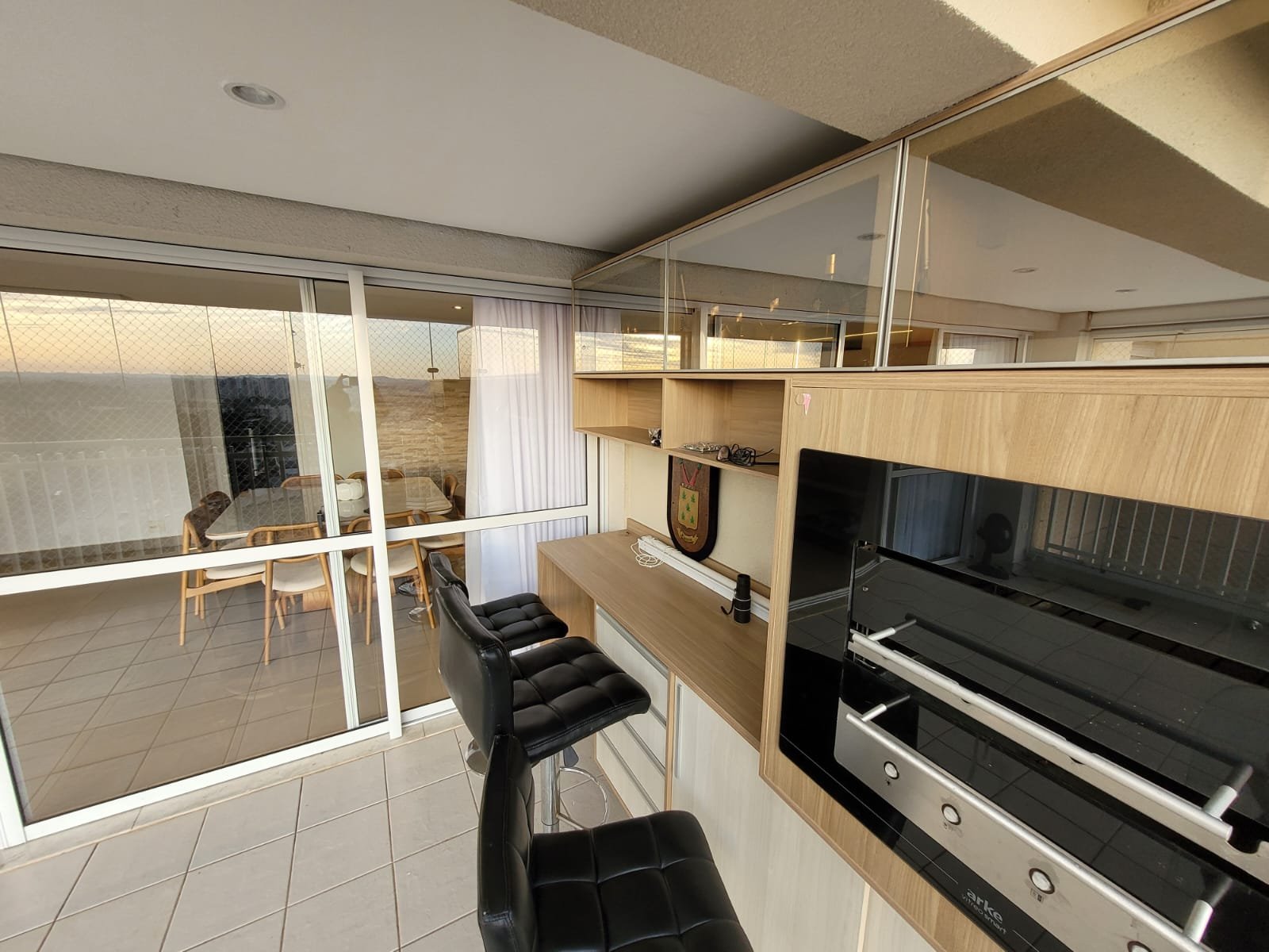 Apartamento à venda com 3 quartos, 134m² - Foto 4