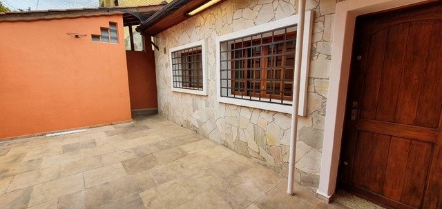 Casa à venda com 3 quartos, 190m² - Foto 2