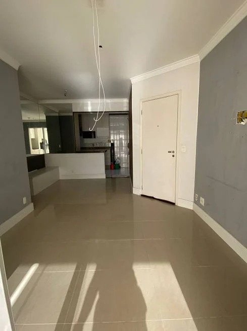 Apartamento à venda com 3 quartos, 80m² - Foto 1