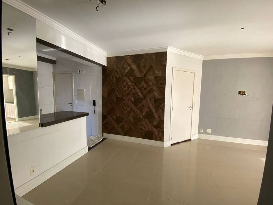 Apartamento à venda com 3 quartos, 80m² - Foto 2