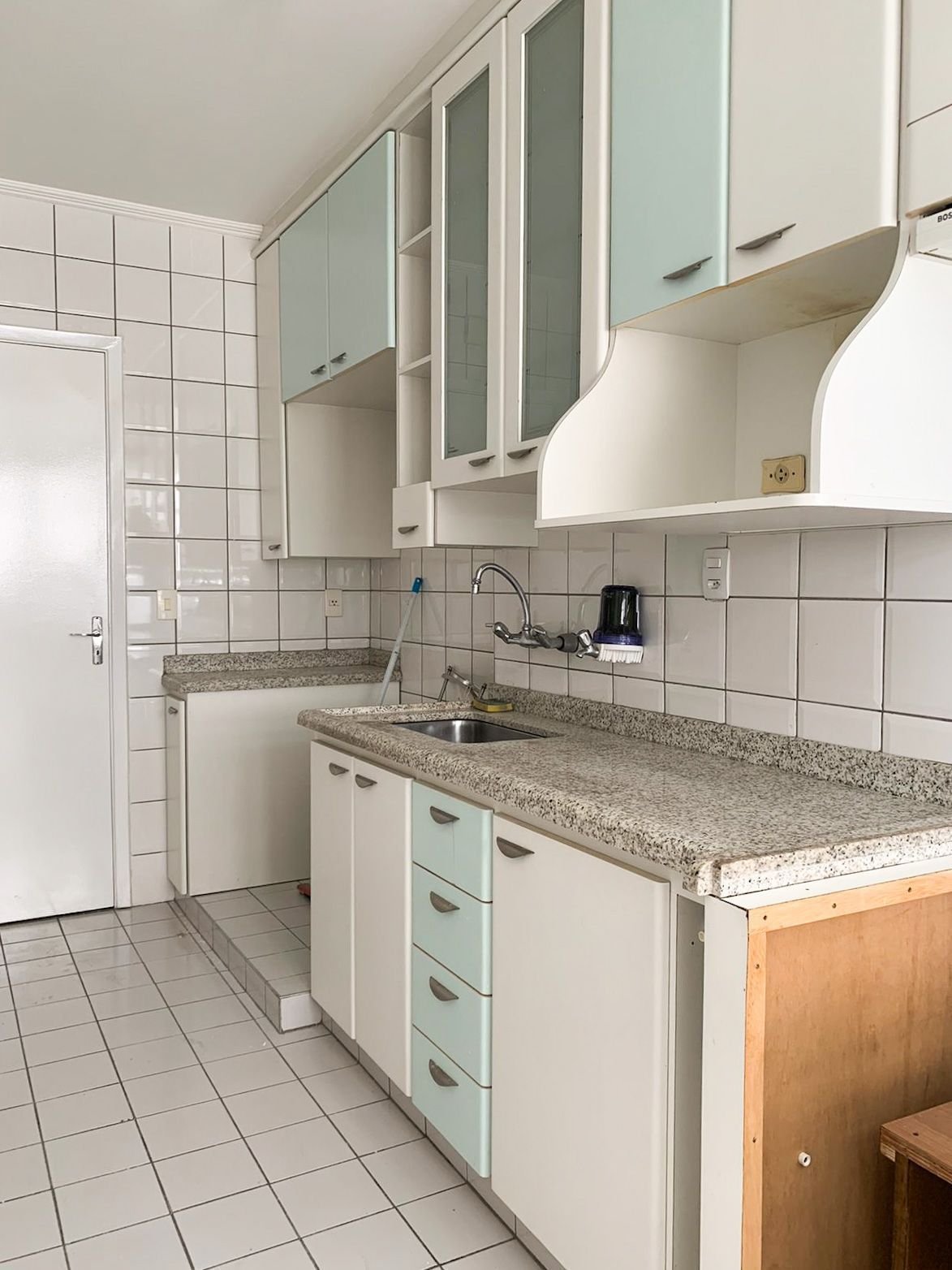 Apartamento à venda com 3 quartos, 81m² - Foto 9