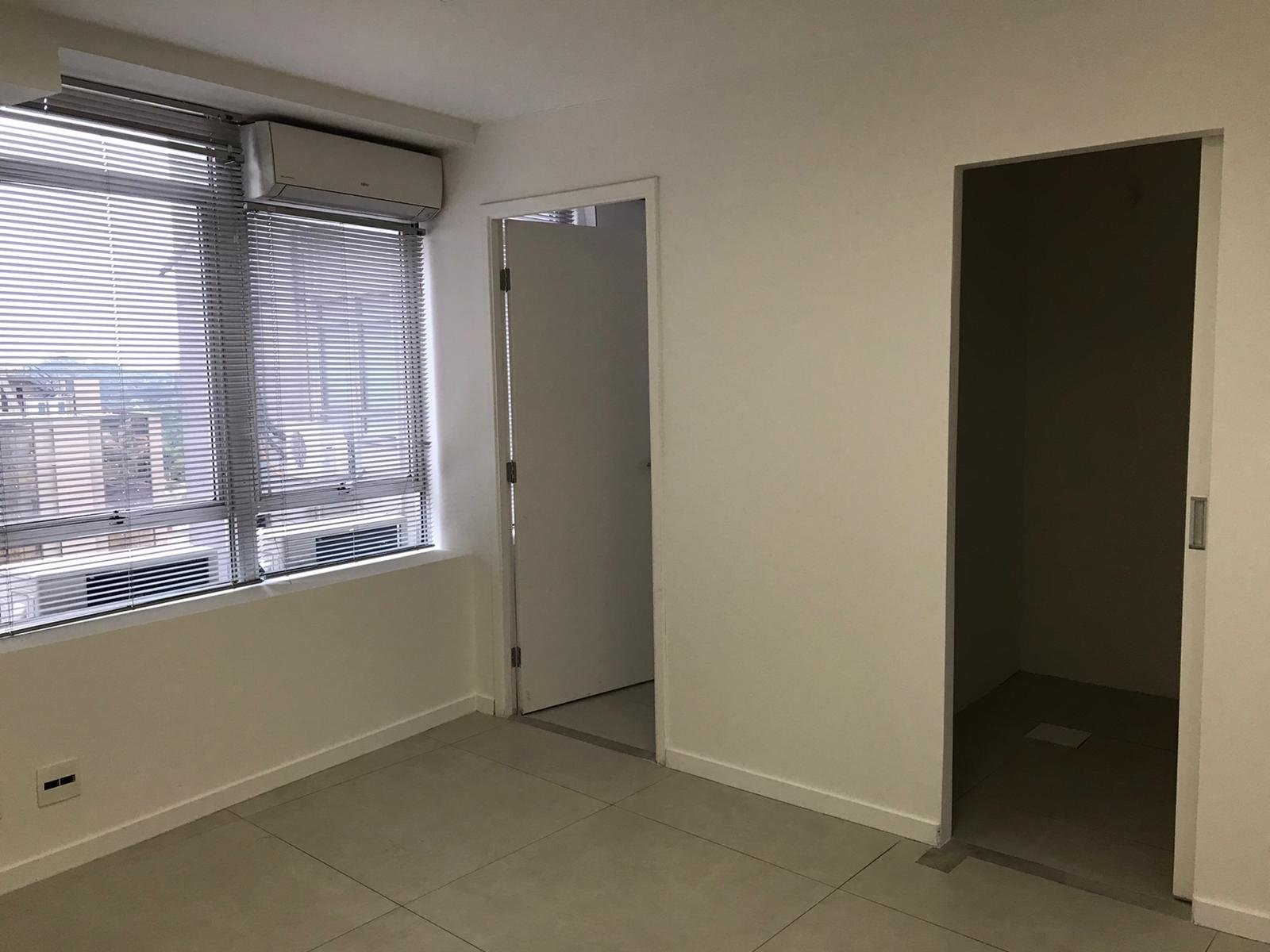 Prédio Inteiro à venda com 1 quarto, 110m² - Foto 9