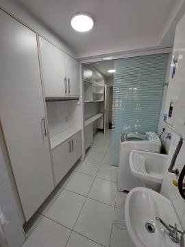 Apartamento à venda com 3 quartos, 75m² - Foto 11