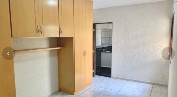 Casa à venda com 3 quartos, 200m² - Foto 2