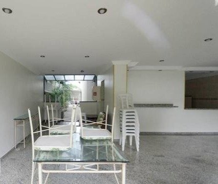 Apartamento à venda com 2 quartos, 79m² - Foto 4