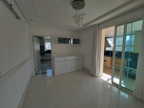 Apartamento para alugar com 4 quartos, 360m² - Foto 3