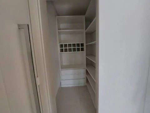 Apartamento para alugar com 4 quartos, 360m² - Foto 4