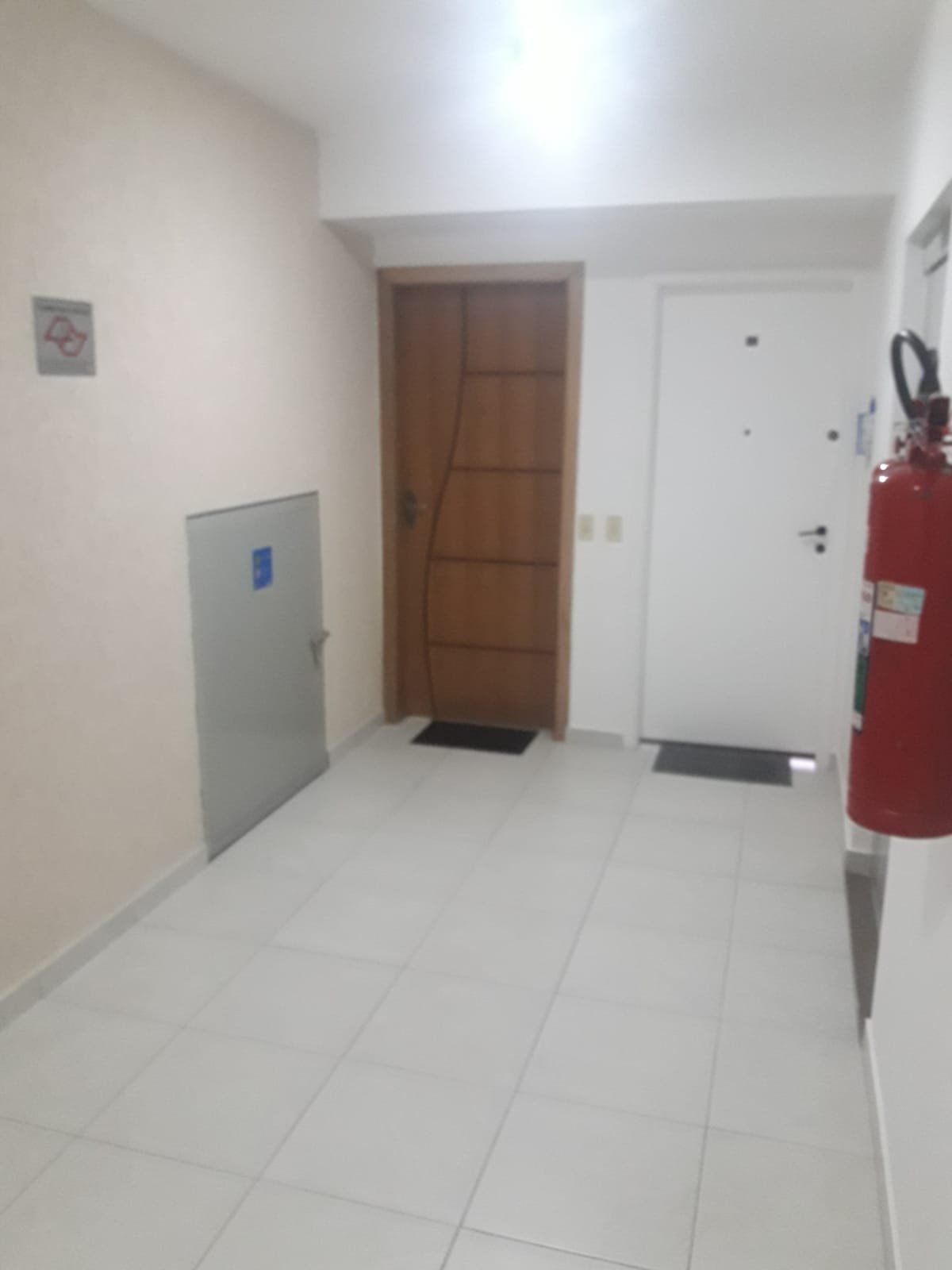 Apartamento à venda com 3 quartos, 76m² - Foto 1