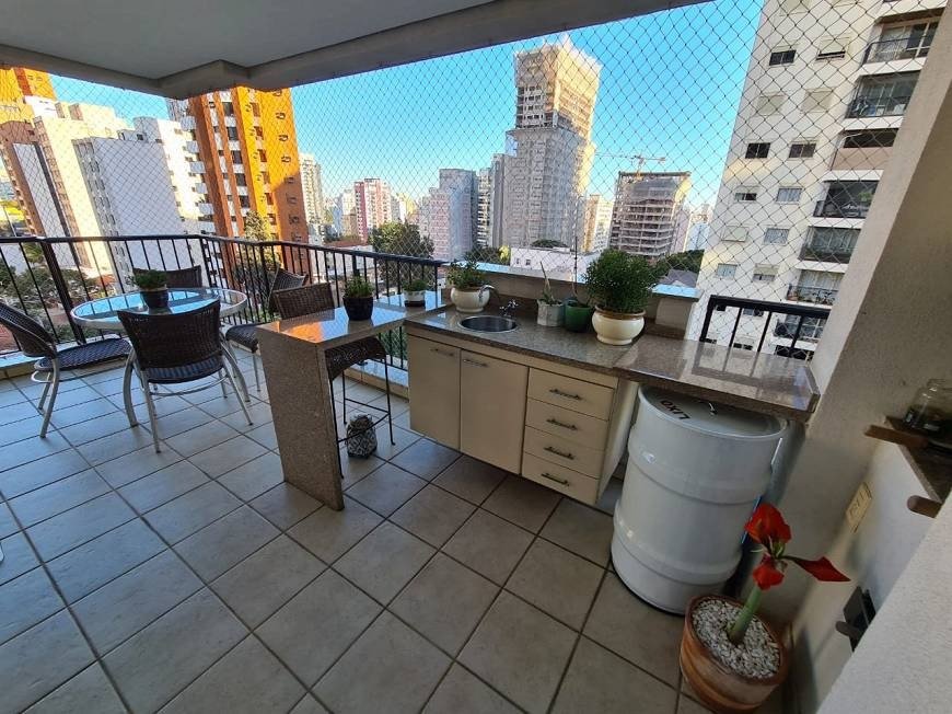 Apartamento à venda com 4 quartos, 225m² - Foto 11