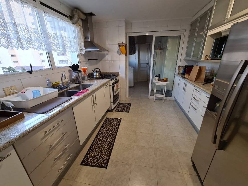 Apartamento à venda com 4 quartos, 225m² - Foto 8