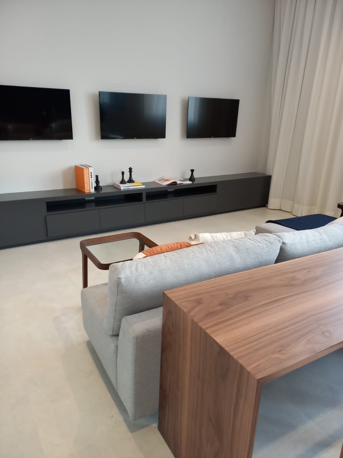 Apartamento à venda com 3 quartos, 115m² - Foto 1