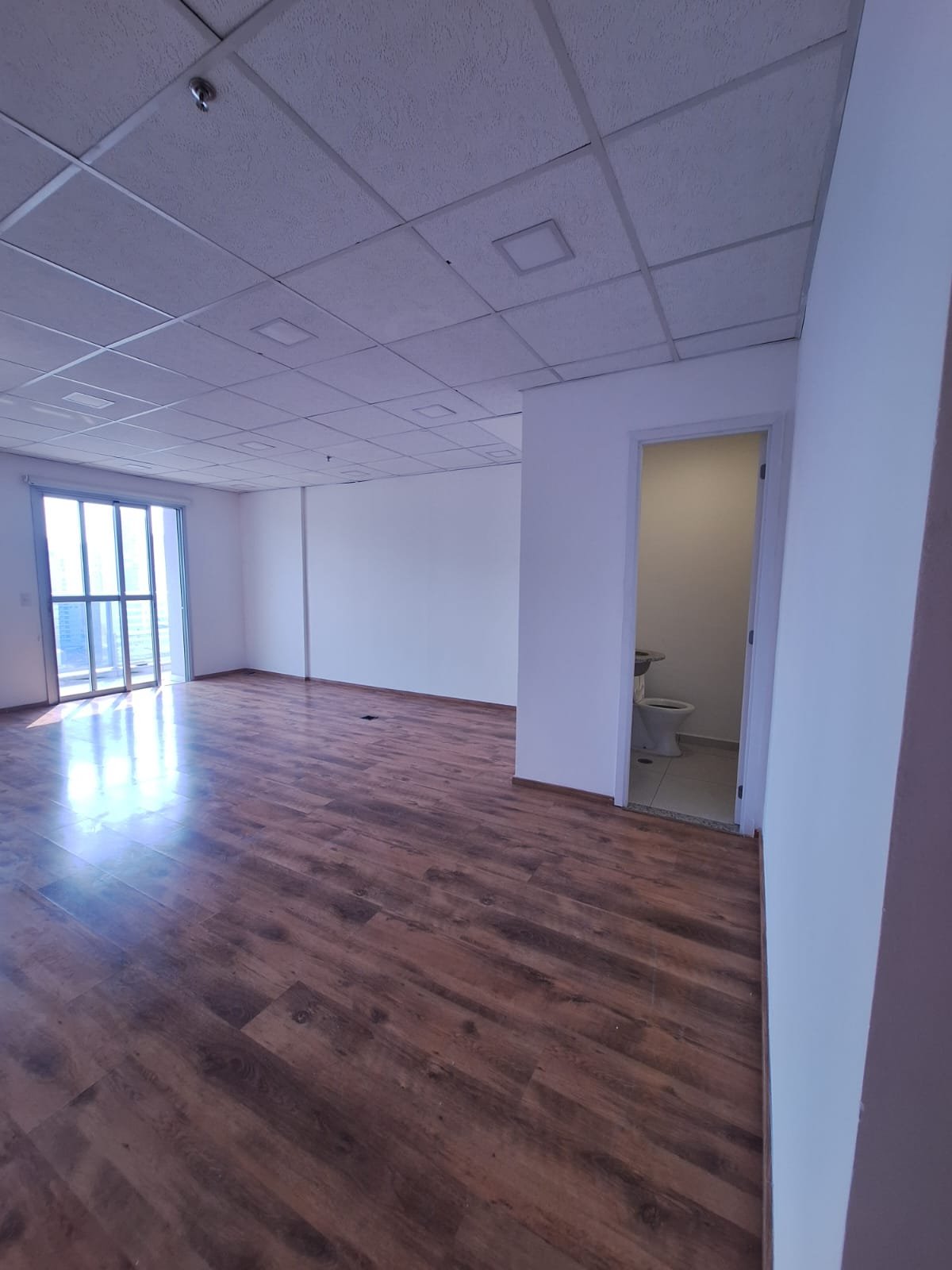 comercial com 1 vaga(s) com 1 banheiro(s) - Barra Funda, São Paulo / SP