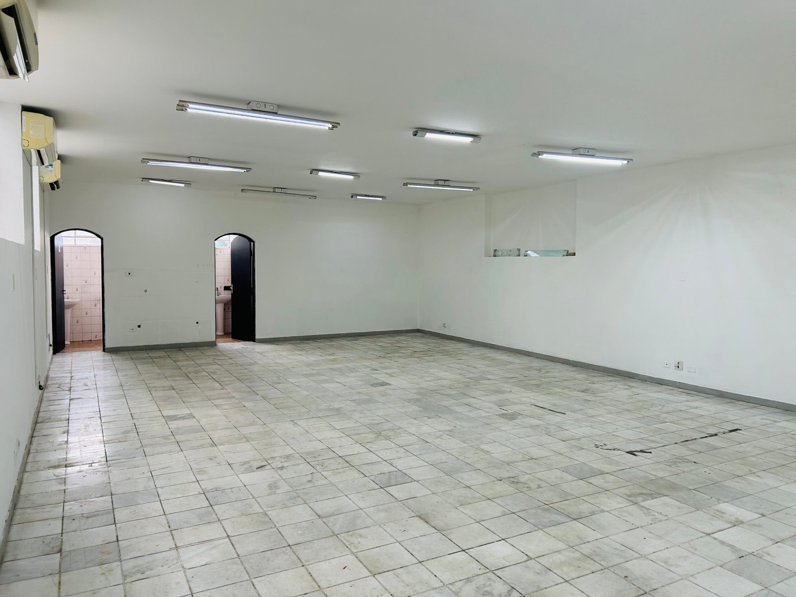 comercial com 1 vaga(s) com 10 banheiro(s) - POMPEIA, São Paulo / SP