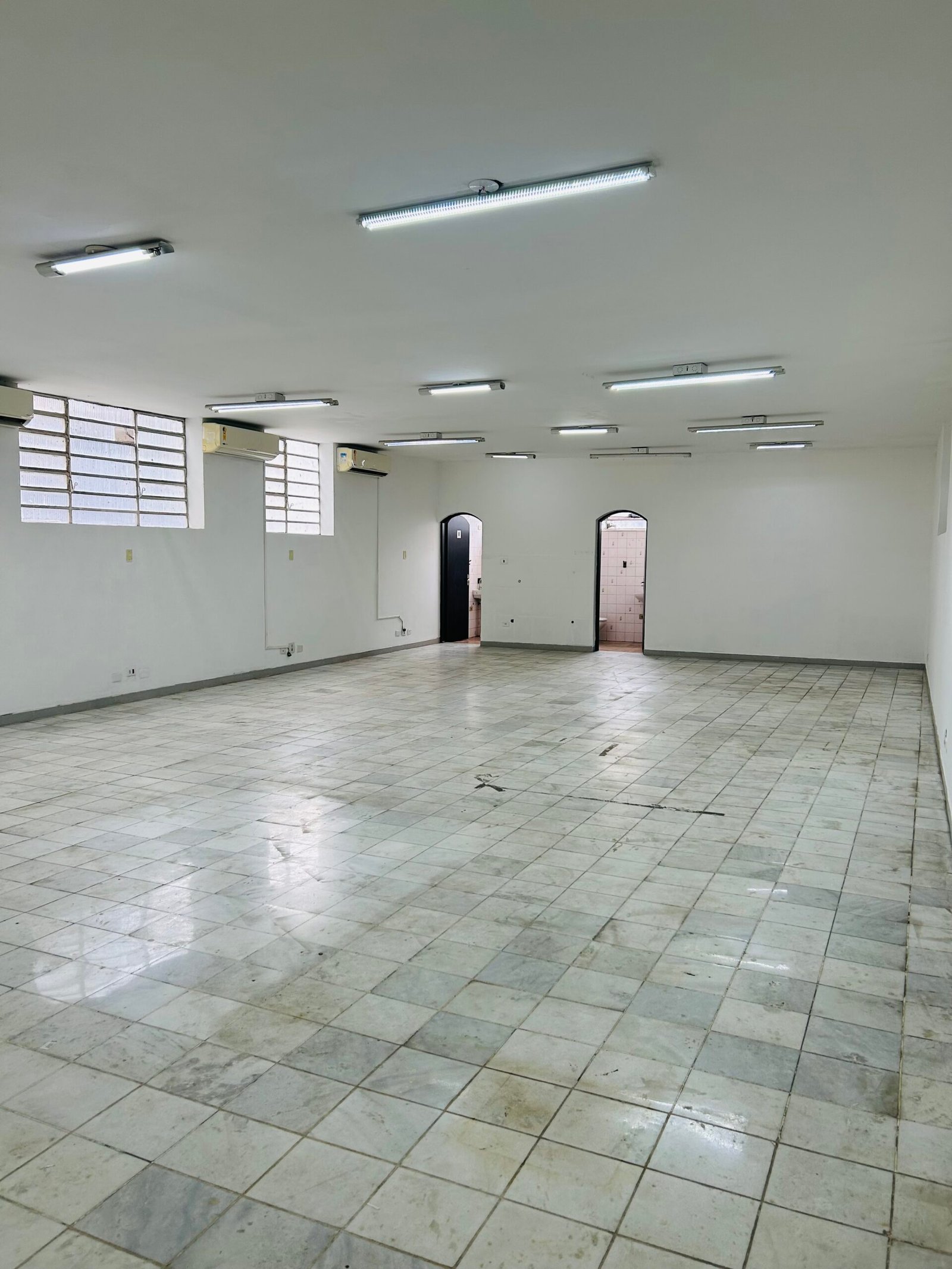comercial com 1 vaga(s) com 10 banheiro(s) - POMPEIA, São Paulo / SP - Foto 2